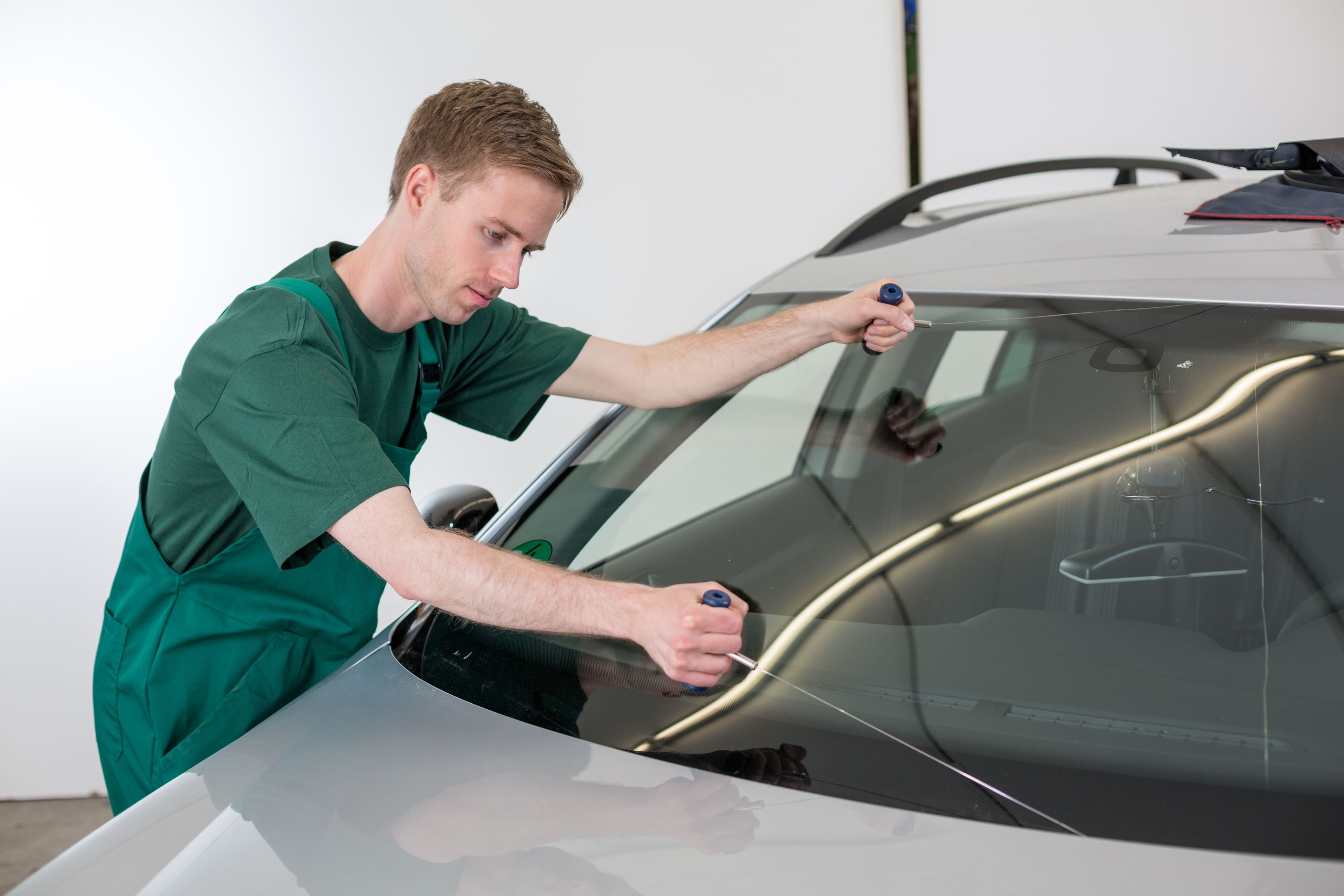 Find Auto Glass Repairs in Arlington VA