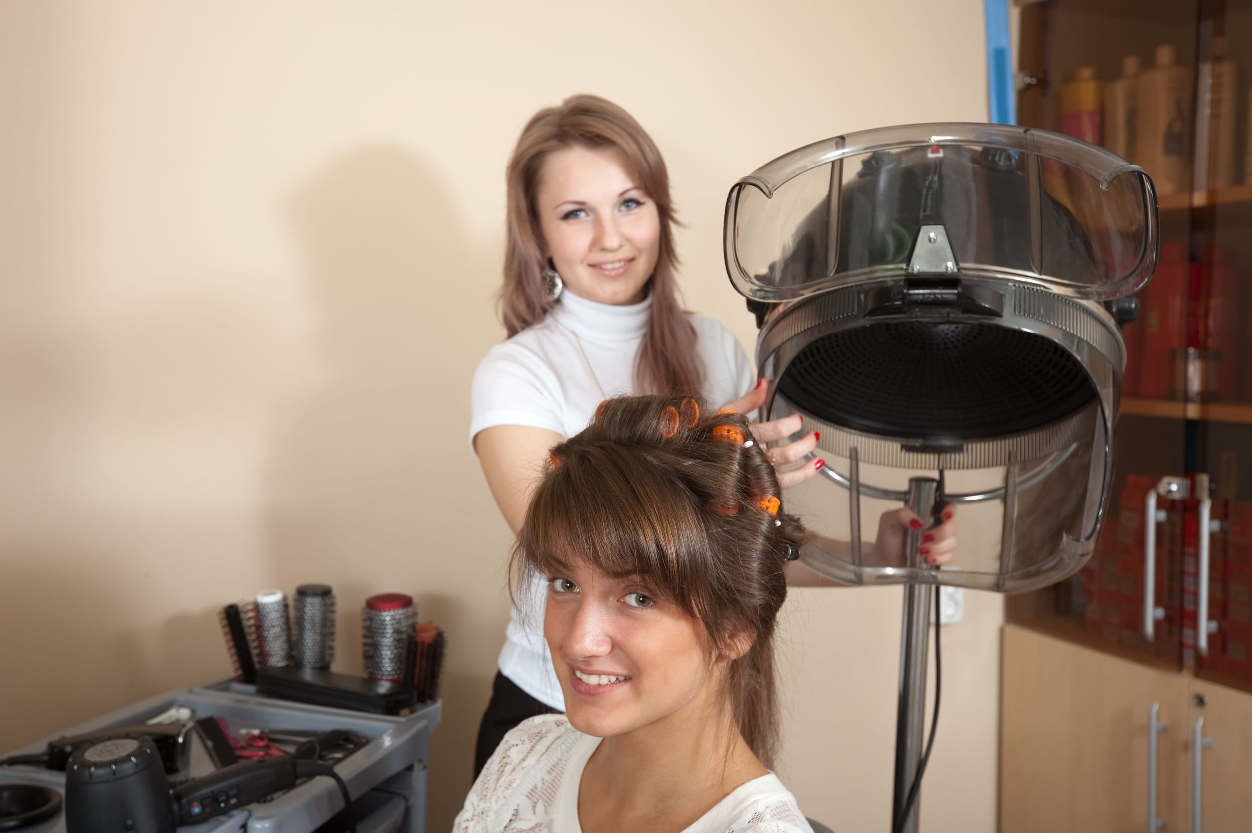 Factors to Consider When Looking for Hair Color Specialists Near Peoria, AZ