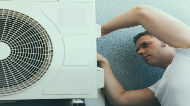 Three Benefits of Hiring a Qualified Naperville HVAC Specialist