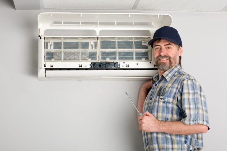 Make AC System Repairs a Part of Your Chicago Loop Spring Cleaning