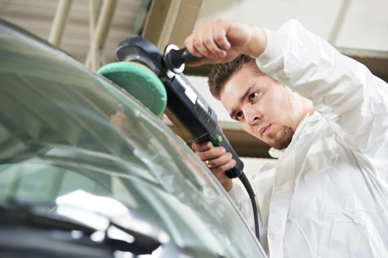 What You Need to Know About Auto Glass Repair Services Denver, TX