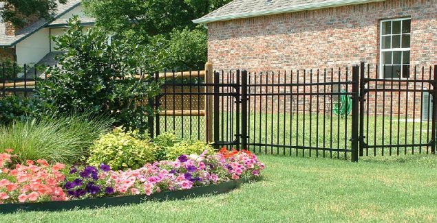 The Importance of Hiring an Experienced Fence Company in Winnetka