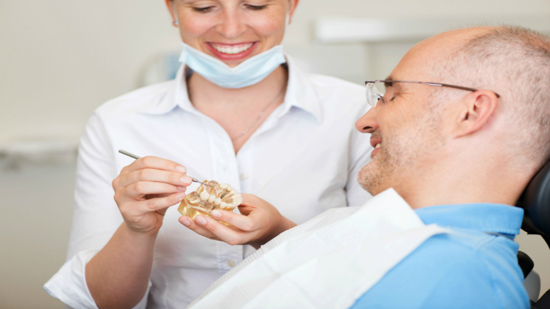 Experiencing a Toothache? 3 Tips for Finding a Chicago-Based Dentist